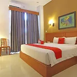 Reddoorz Premium Near Sleman City Hall