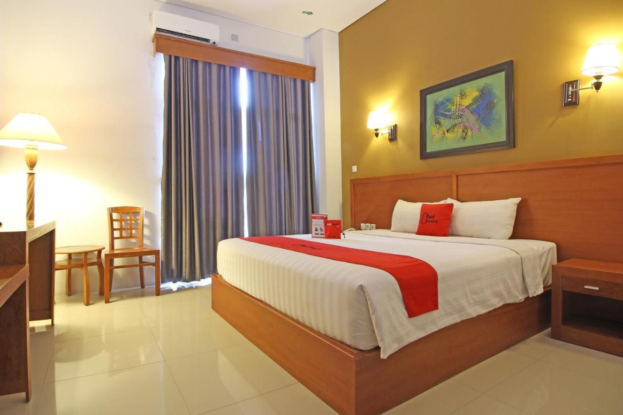 Hotel Reddoorz Premium Near Sleman Hall Yogyakarta