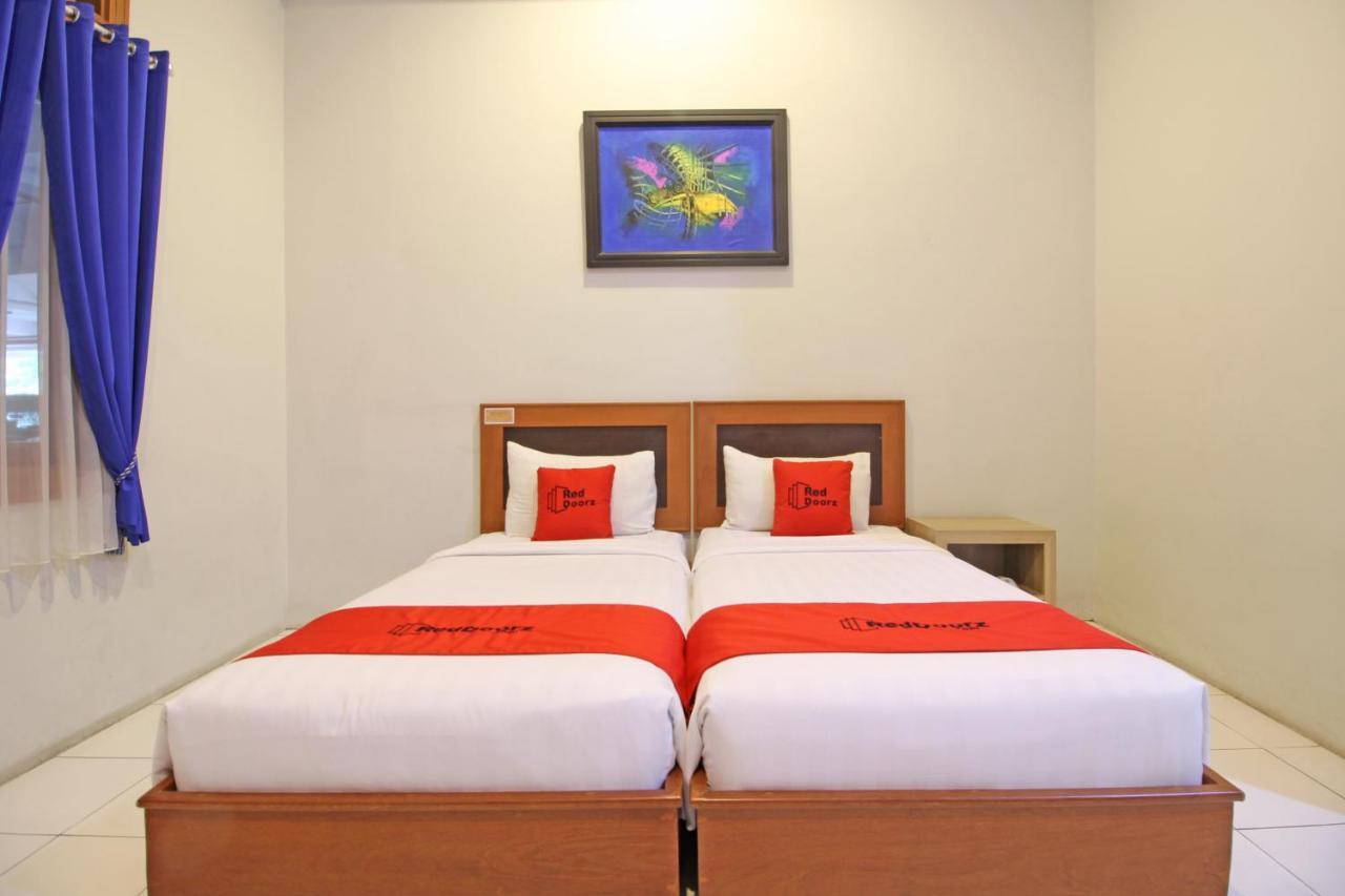 Hotel Reddoorz Premium Near Sleman Hall Yogyakarta
