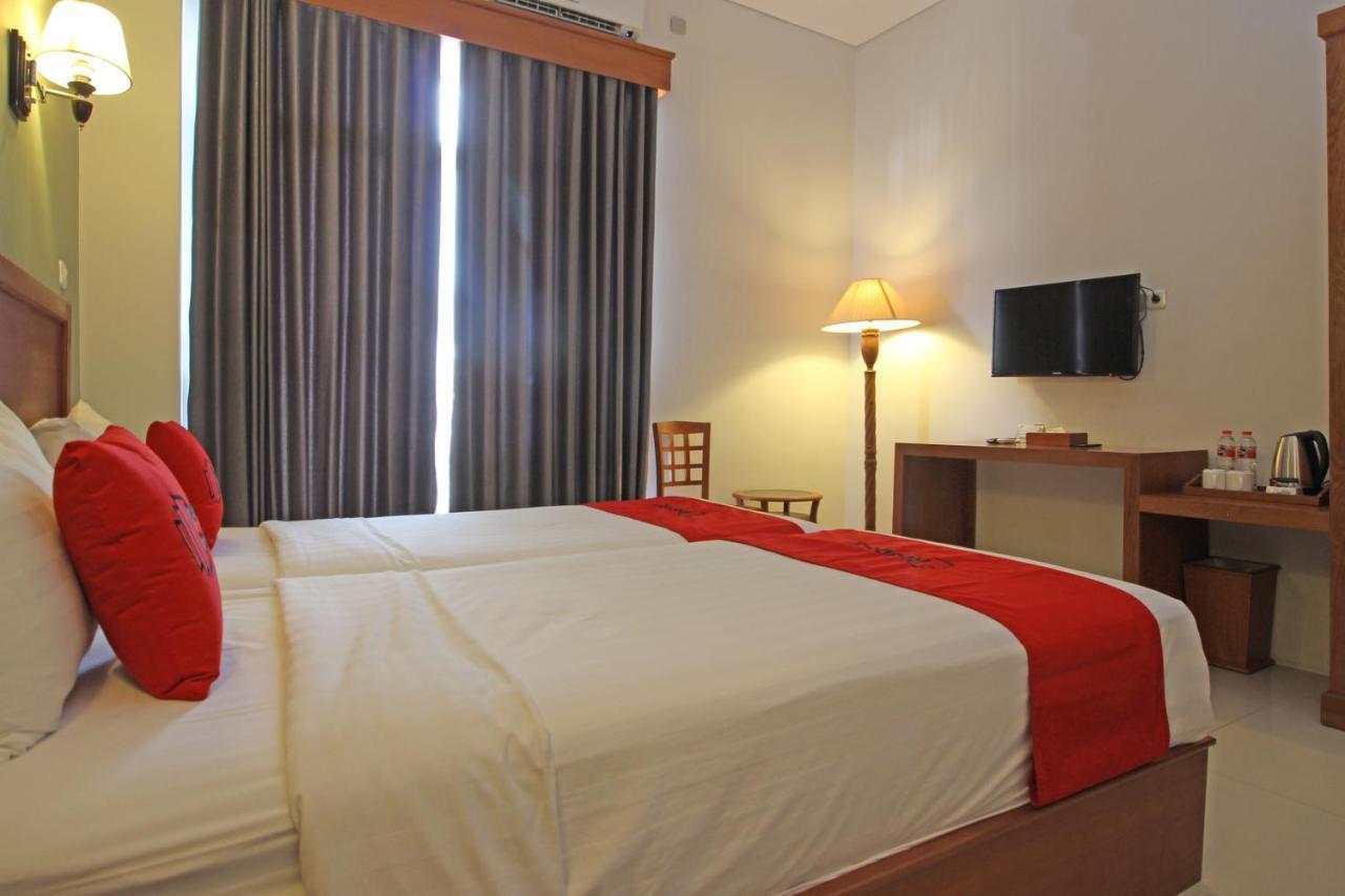 Reddoorz Premium Near Sleman Hall Hotel