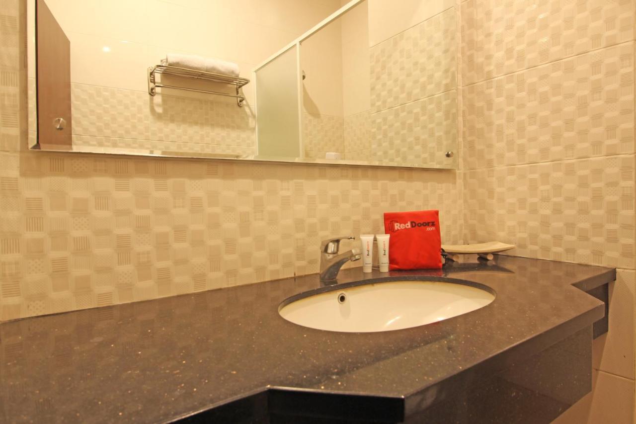 Hotel Reddoorz Premium Near Sleman Hall Yogyakarta