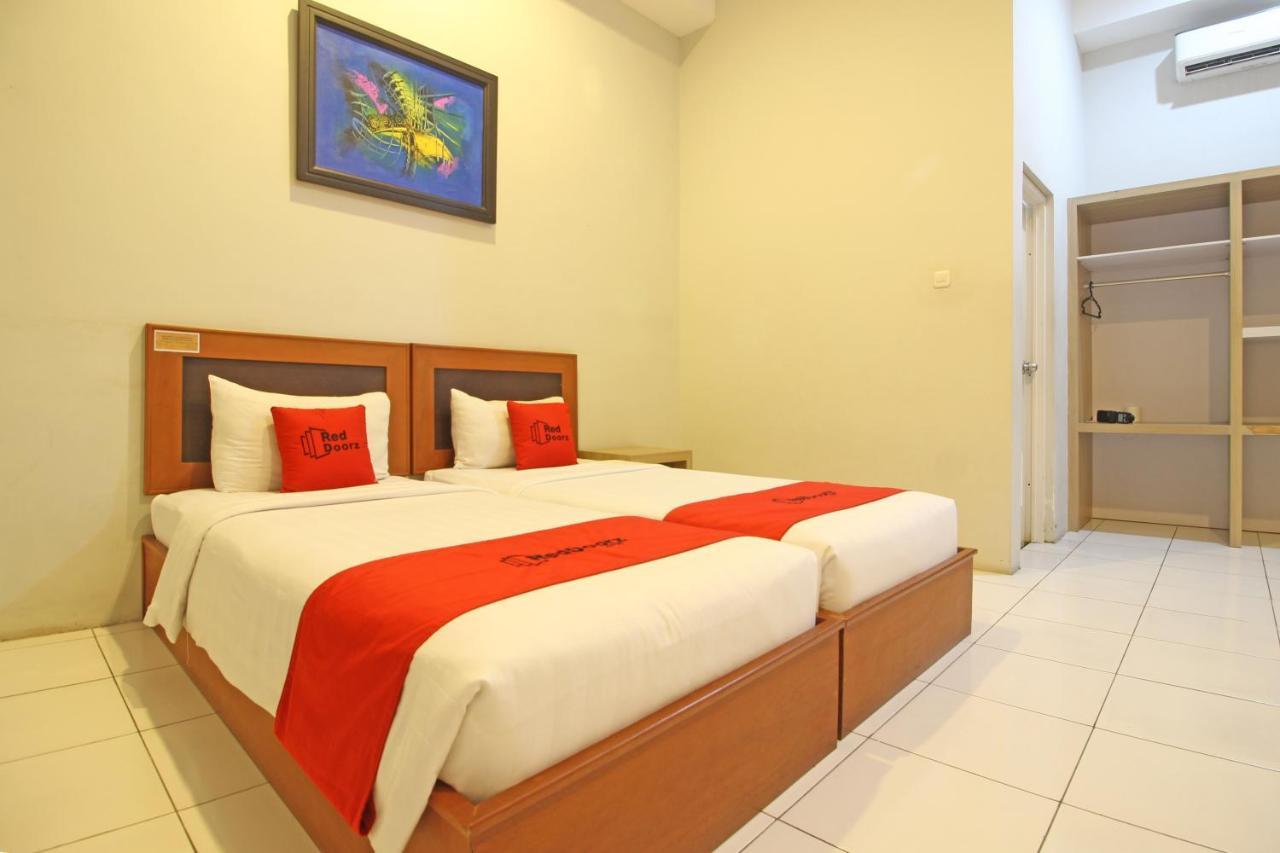 Hotel Reddoorz Premium Near Sleman Hall Yogyakarta