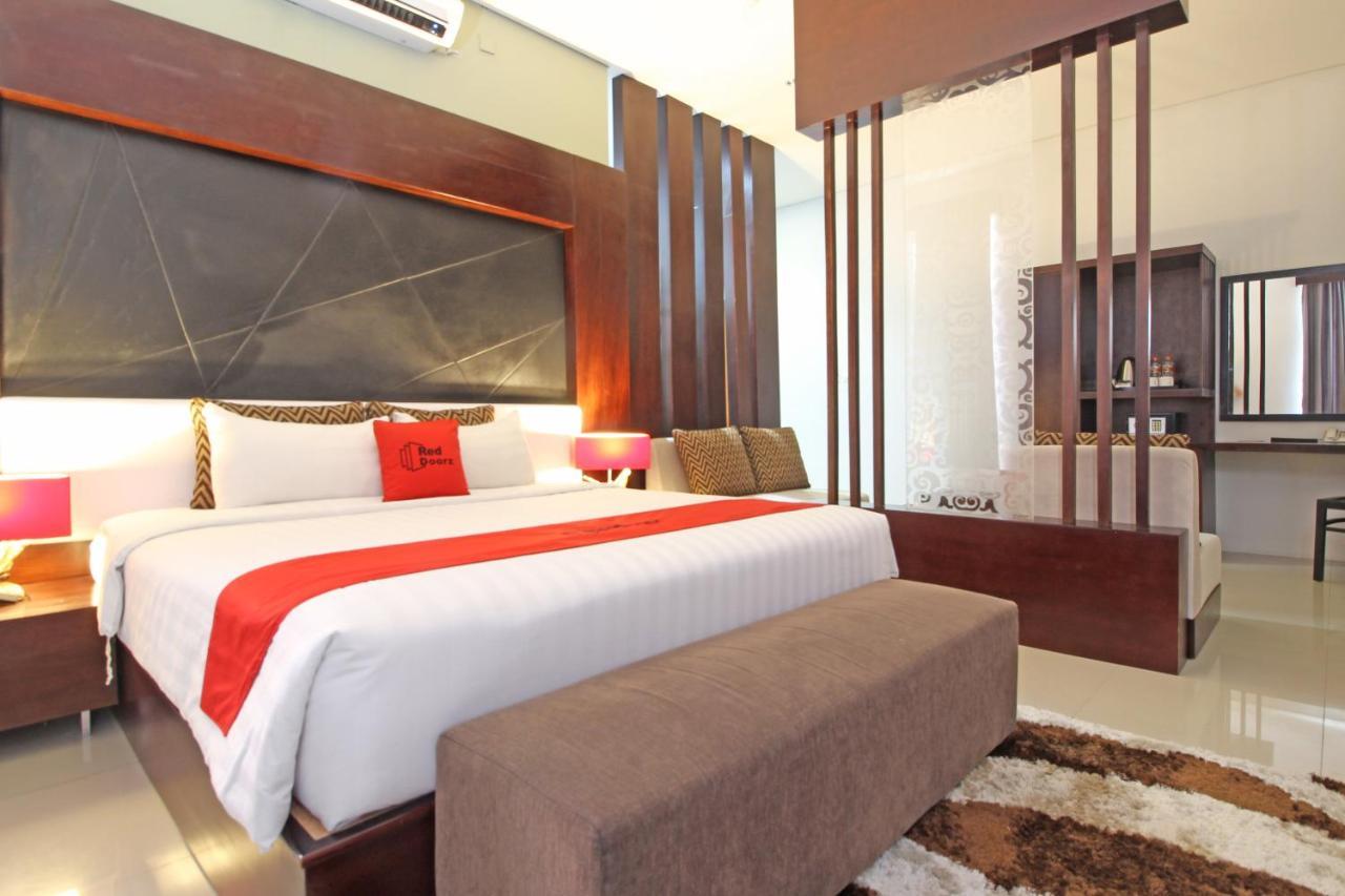 Reddoorz Premium Near Sleman Hall Hotel
