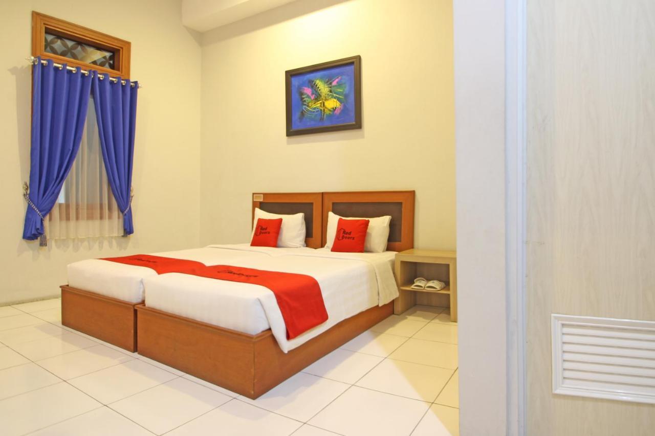 Reddoorz Premium Near Sleman Hall Hotel Yogyakarta